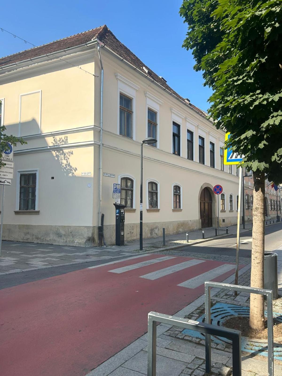 Apartment Strada Ion I. C. Bratianu Nr.24